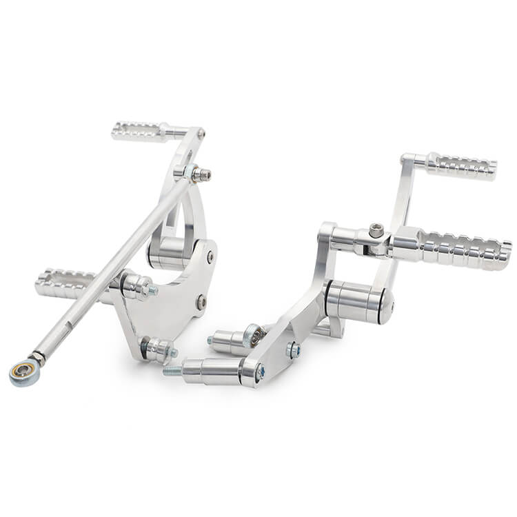 Forward Control Footpegs for Harley Davidson Street Bob (FXBB) / Low Rider (FXLR) 2018-2024